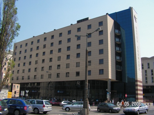 Hotel Gromada przy ul. 17 Stycznia
